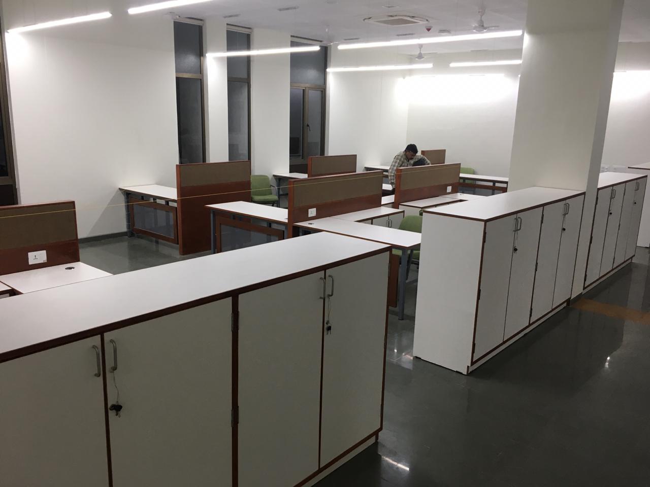 auro Univercity (8)
